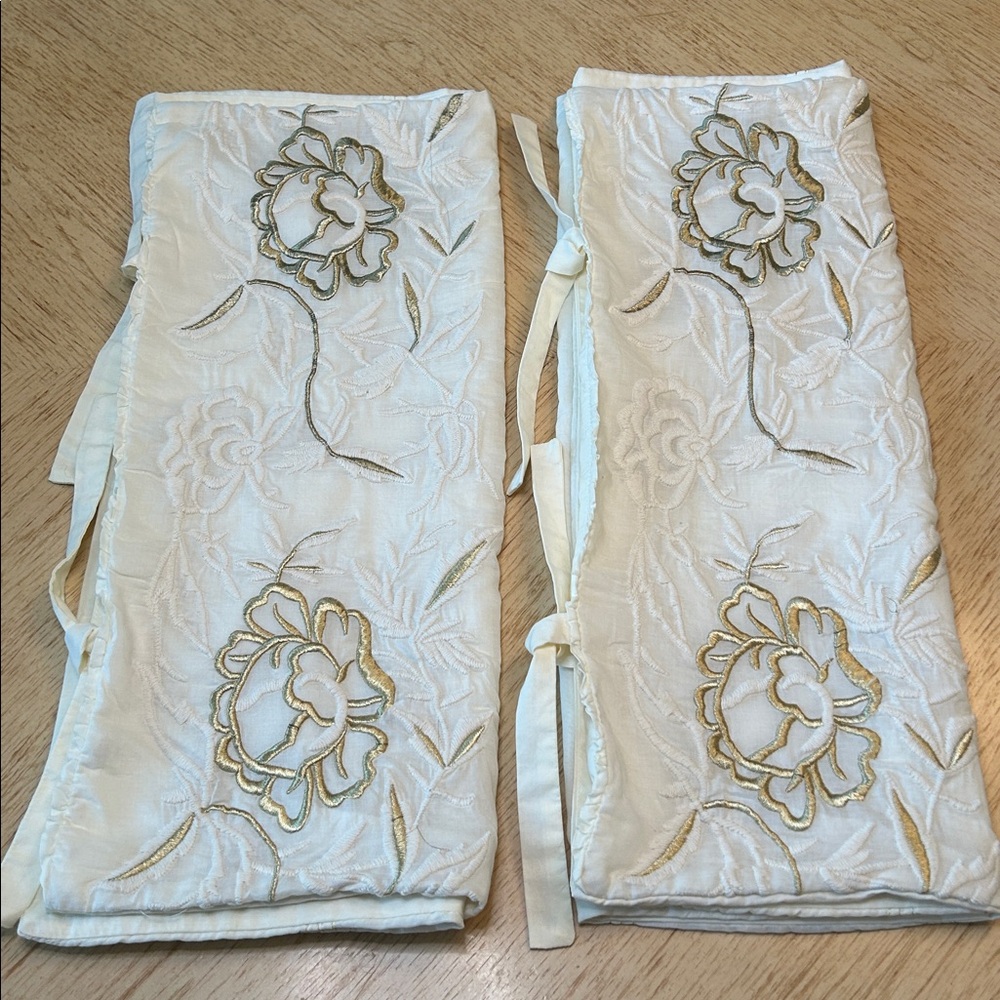 DKNY Burnished Floral Standard/Queen Sham (2)